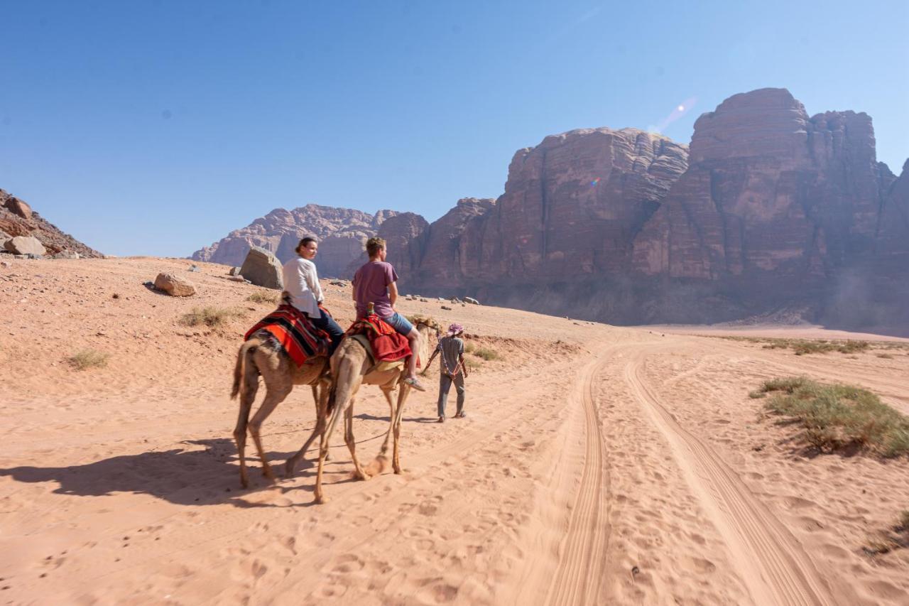 Wadi Rum Fire Camp Exteriör bild